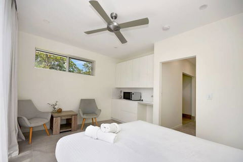 The White House Mooloolaba Beach - Accommodation Asia 3