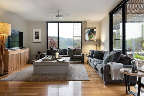 Ridge House - Accommodation Asia 4
