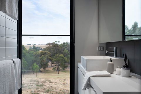 Ridge House - Accommodation Asia 5