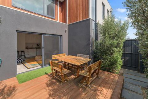 Capel Sound Beachside Luxury - Accommodation Guide 5
