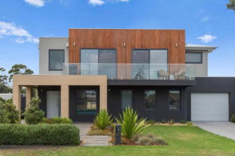Capel Sound Beachside Luxury - Accommodation Guide 6