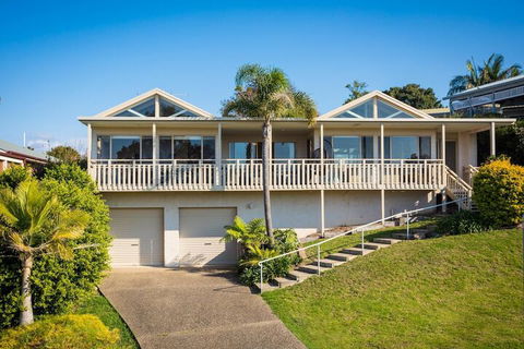 Pelican Lake Holiday House - Accommodation Asia 4