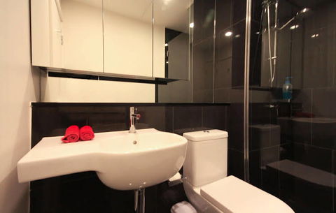 Amazing Waterfront Apartment - Accommodation Asia 0