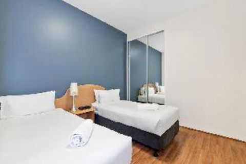 Penthouse City Apartment - Accommodation Asia 3