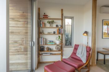 Lightshift Clunes - Accommodation Asia 3
