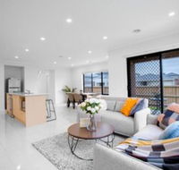 108spacious Point Cook Estate4br2btdoublegarage - Accommodation Asia