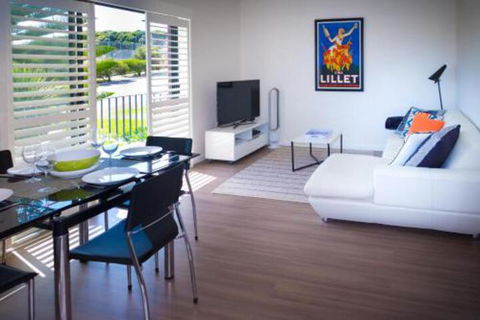 Cottesloe Parkside On The Beach - Accommodation Guide 3