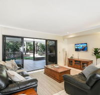 Home Away From Home 38 Redwood Avenue Marcus Beach Noosa Area - Accommodation Asia