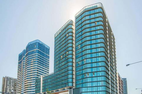 Stunning Waterview Stylish Waterfront Apt In WWP - Accommodation Asia 1