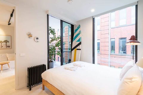 Trendy 1 Bedroom Apartment In The Heart Of Collingwood - Accommodation Guide 3