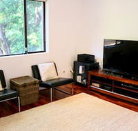 Spacious 3 Bedroom Apartment 20 Min To The CBD - Accommodation Asia