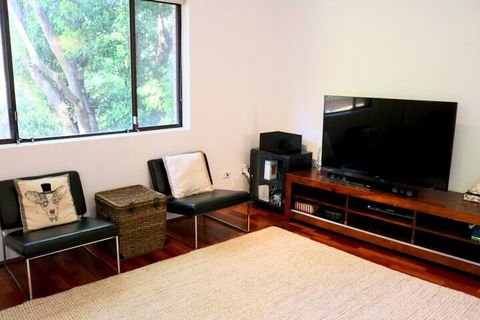 Spacious 3 Bedroom Apartment 20 Min To The CBD - Accommodation Guide 4