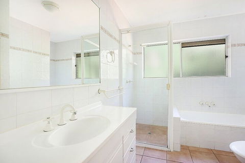 Amazing Waterfront Views Sunshine Coast H330 - Accommodation Asia 5