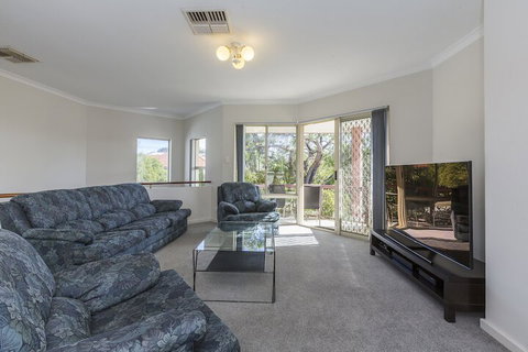 The Burswood Townhouse - Accommodation Asia 3