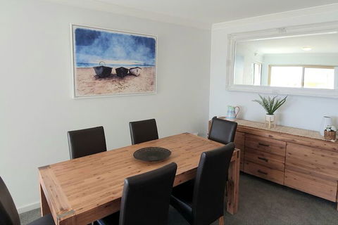Sandcastles Luxury Retreat Apartment - Accommodation Guide 3