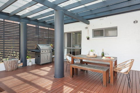 Large Family Home Bondi - Accommodation Guide 1