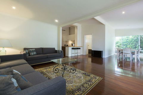 North Cottesloe Cottage - Accommodation Guide 3