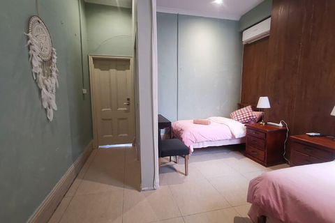 Summers Holiday Inn - Accommodation Asia 5