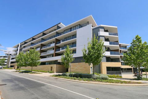 Large Modern 2 Bedroom Apartment Near Lake Claremont - Accommodation Guide 6