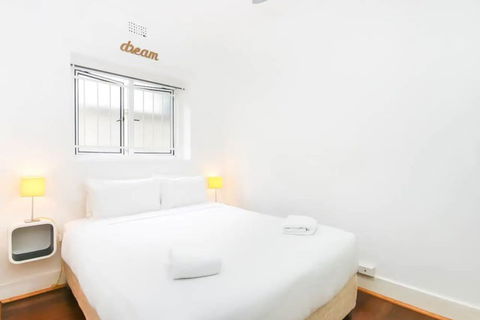 Quiet 1 Bedroom Apartment 5 Minutes From CBD - Accommodation Asia 5