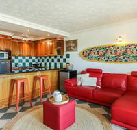 Spacious 2 Bedroom Apartment With Panoramic Views - Accommodation Asia