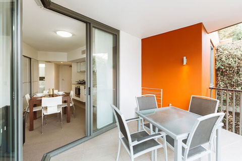 Airtrip Apartment On Merivale St - Accommodation Asia 2
