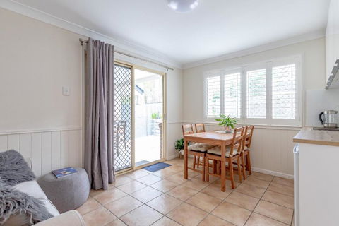 Woodford Gardens - Accommodation Asia 4