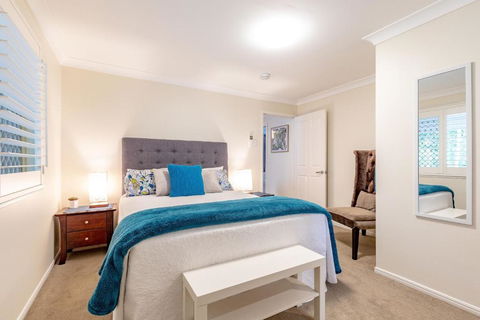 Woodford Gardens - Accommodation Asia 5