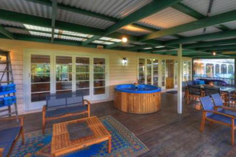 Maleny Homestead & Cottage - Accommodation Asia 2