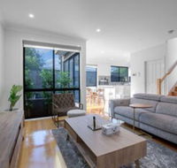 Impressive  Spacious new Townhousepreston - Accommodation Asia