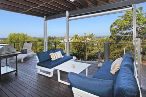 8 Cabbi Court Coolum Beach New Listing - Accommodation Asia 1