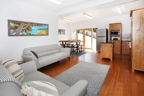 8 Cabbi Court Coolum Beach New Listing - Accommodation Asia 6