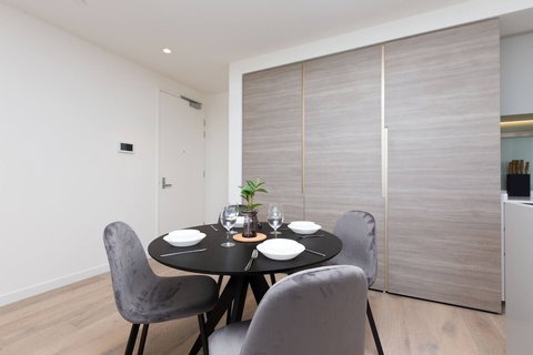 The Lively City 2bed 2 Bath APT @footscray - Accommodation Asia 5