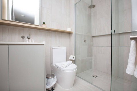 The Lively City 2bed 2 Bath APT @footscray - Accommodation Asia 2