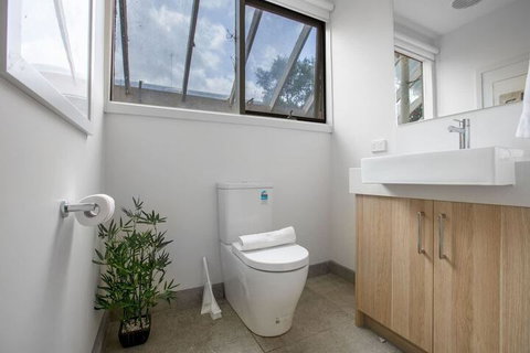 Comfy Holiday House With Pool@rosanna - Accommodation Guide 3