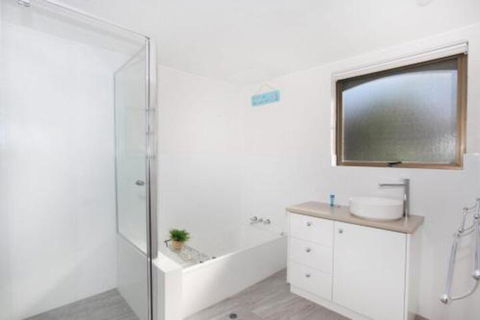 Unit 2 Cooltoro Court 7 Frank Street Coolum Beach 400 BOND LINEN INCLUDED - Accommodation Asia 4