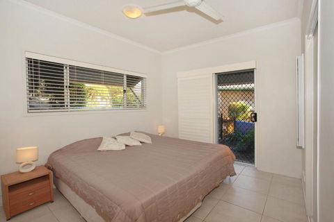 Unit 2 On The Park Coolum Beach - Accommodation Asia 6