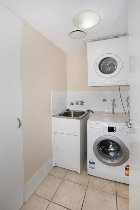 Unit 3 On The Park Coolum Beach - Accommodation Asia 3
