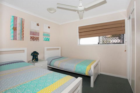 Unit 3 On The Park Coolum Beach - Accommodation Asia 5