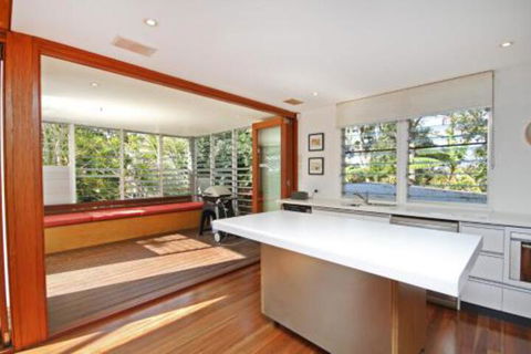 13 Ann Street Coolum Beach Pet Friendly Linen Included - Accommodation Asia 2
