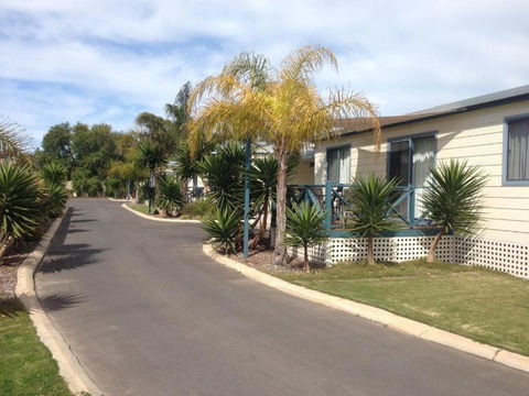 Sail & Anchor - Accommodation Guide 1