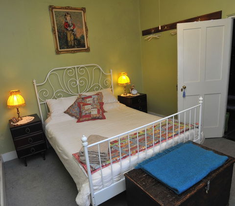 Emma Tiver Heritage Cottage - Accommodation Asia 2