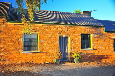 Emma Tiver Heritage Cottage - Accommodation Asia 0