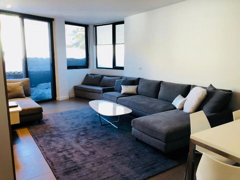East 302 St. Falls - Accommodation Guide 3