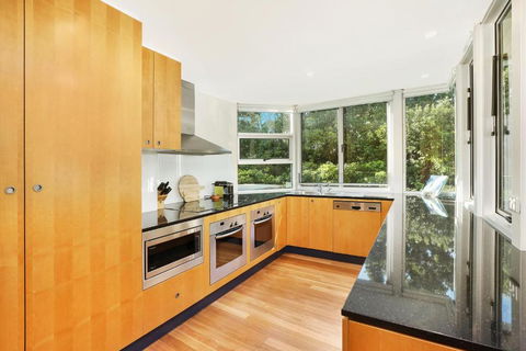 The Beach House - Accommodation Asia 5