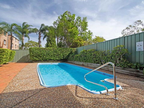 5 The Point 5 7 Mitchell Street Large Balcony & Great Water Views - Accommodation Asia 2