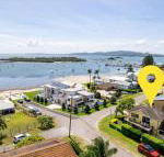 Sunset Place 1 / 29 Sunset Boulevard gorgeous townhouse so close to the water