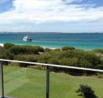 11 Luskin Lodge 29 Weatherly Close stunning water views - Accommodation Asia