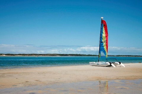Golden Shores U7 21 Landsborough Parade - Accommodation Asia 1