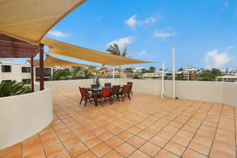 Wickham Cove Unit 10 45 Albert Street. Kings Beach - Accommodation Asia 1